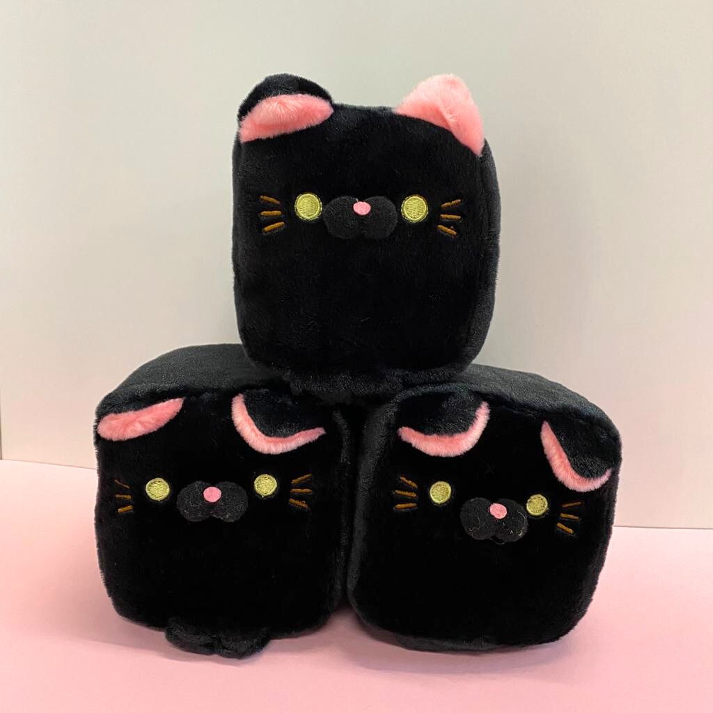Plushie Cube Friends - Black