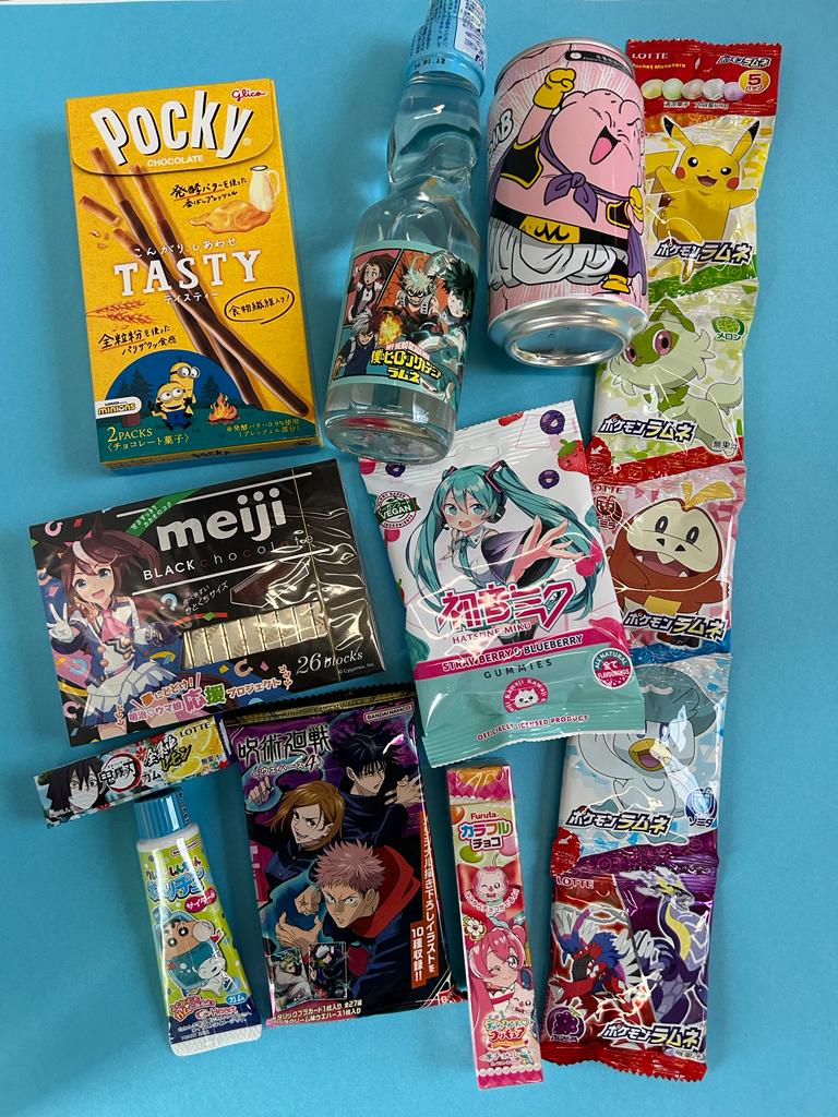 MostCutest.nl Snack box - Anime 🌸 - 10 items